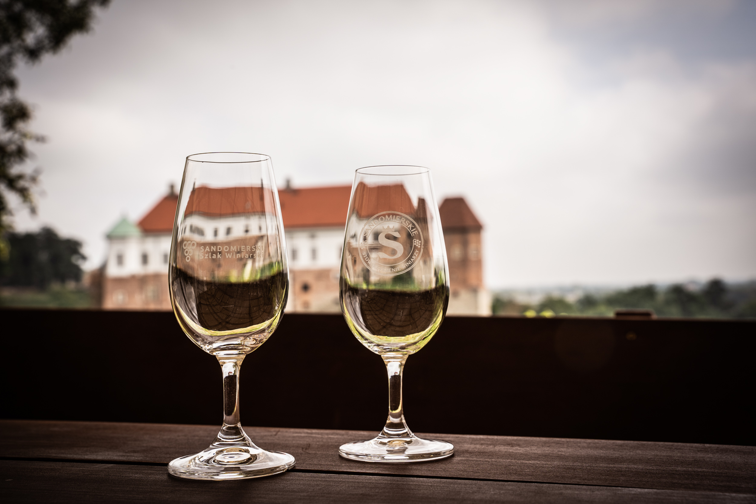 You are currently viewing Winnice pod Sandomierzem – co warto wiedzieć, planując wycieczkę